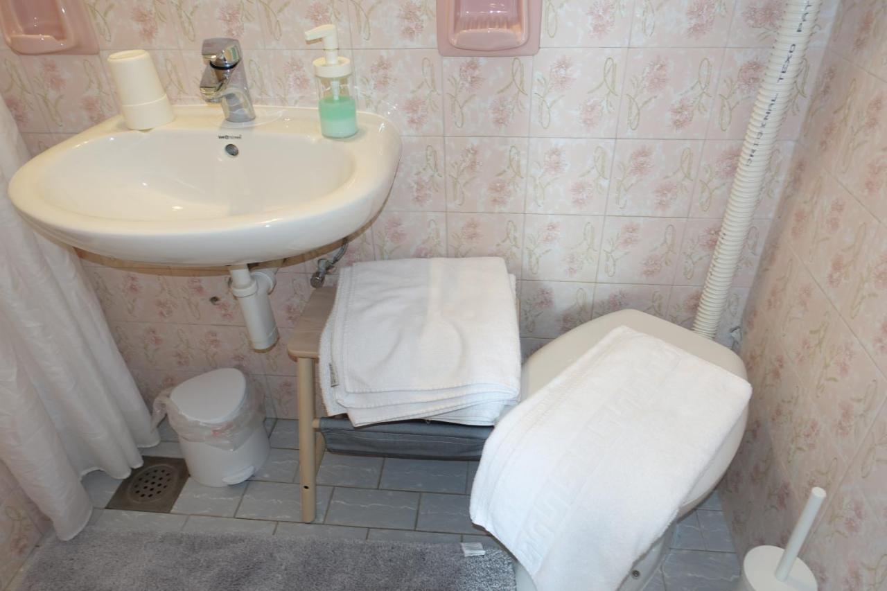 Room Novakovic Biograd Na Moru Luaran gambar