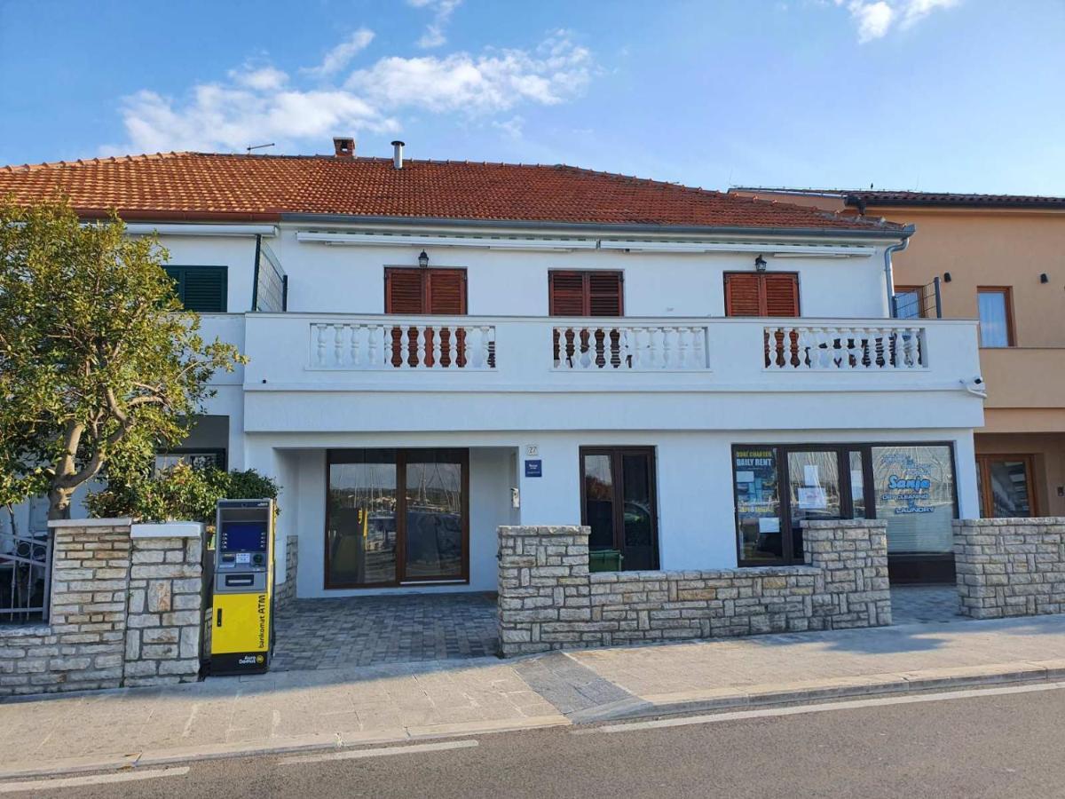 Room Novakovic Biograd Na Moru Luaran gambar