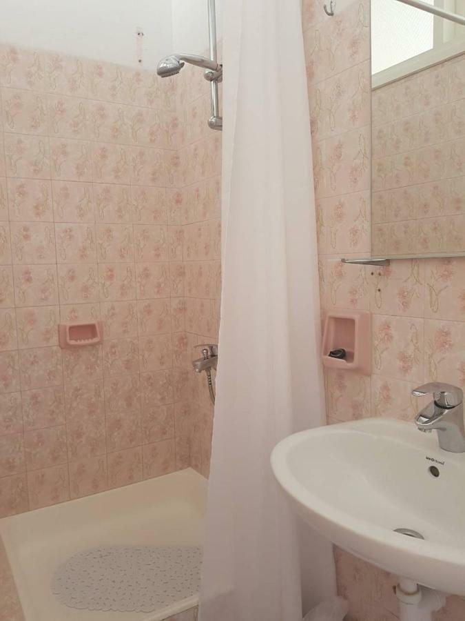 Room Novakovic Biograd Na Moru Luaran gambar